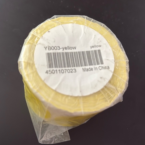 Blank round yellow sticker labels for printing - Picture 2 of 6